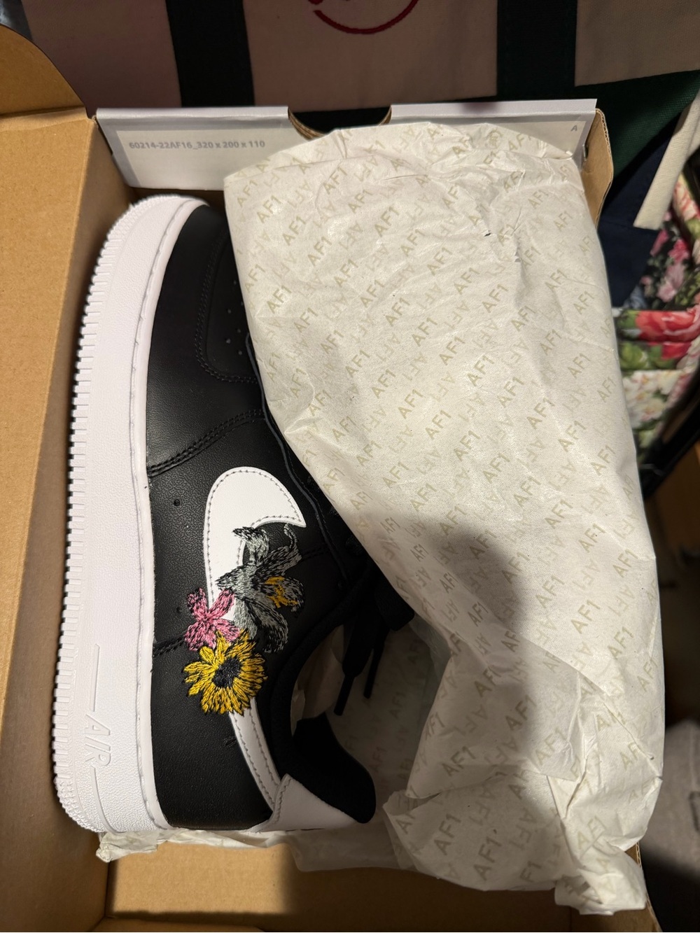 Nike Women’s Black/White Floral Air Force 1 Sneakers - Picture 4 of 4